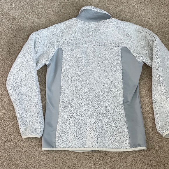 Columbia Soft Gray Sherpa Fleece Jacket - Picture 10 of 10